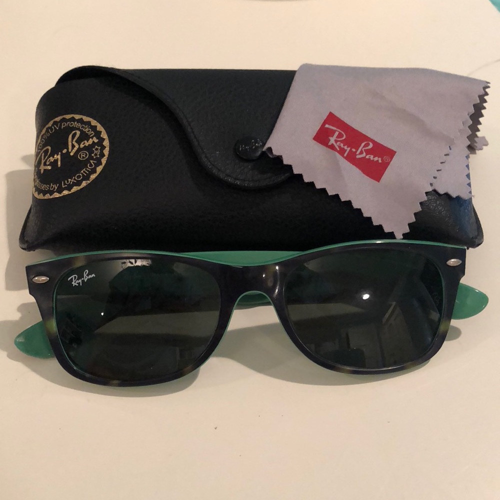 Ray Ban tortoise classic wafers standard size